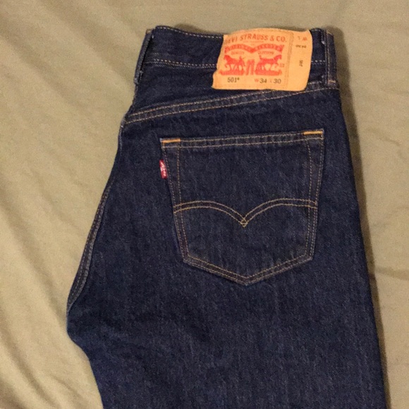 Levi’s pants - Picture 2 of 3
